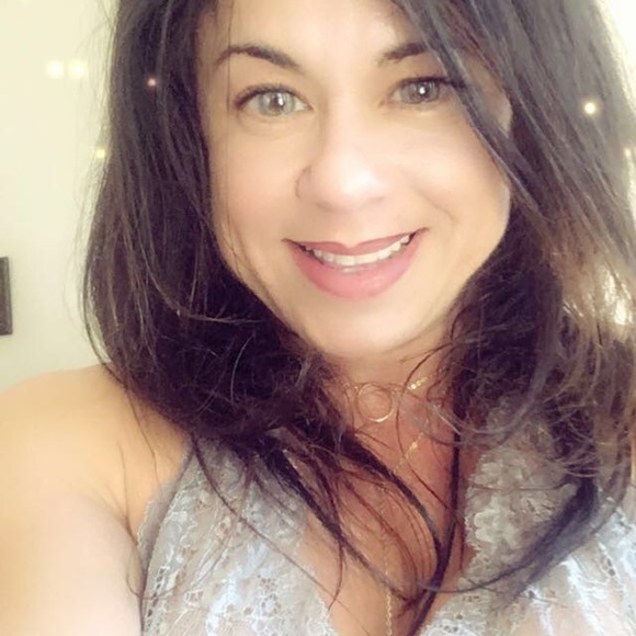 Meet your Posher, Ivonne - Picture 4 of 5